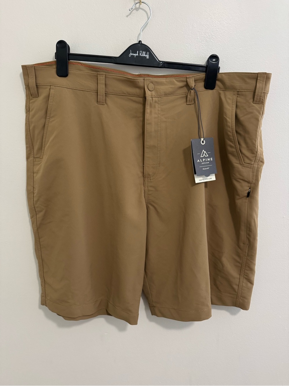 Alpine Designs NWT Modern Shorts